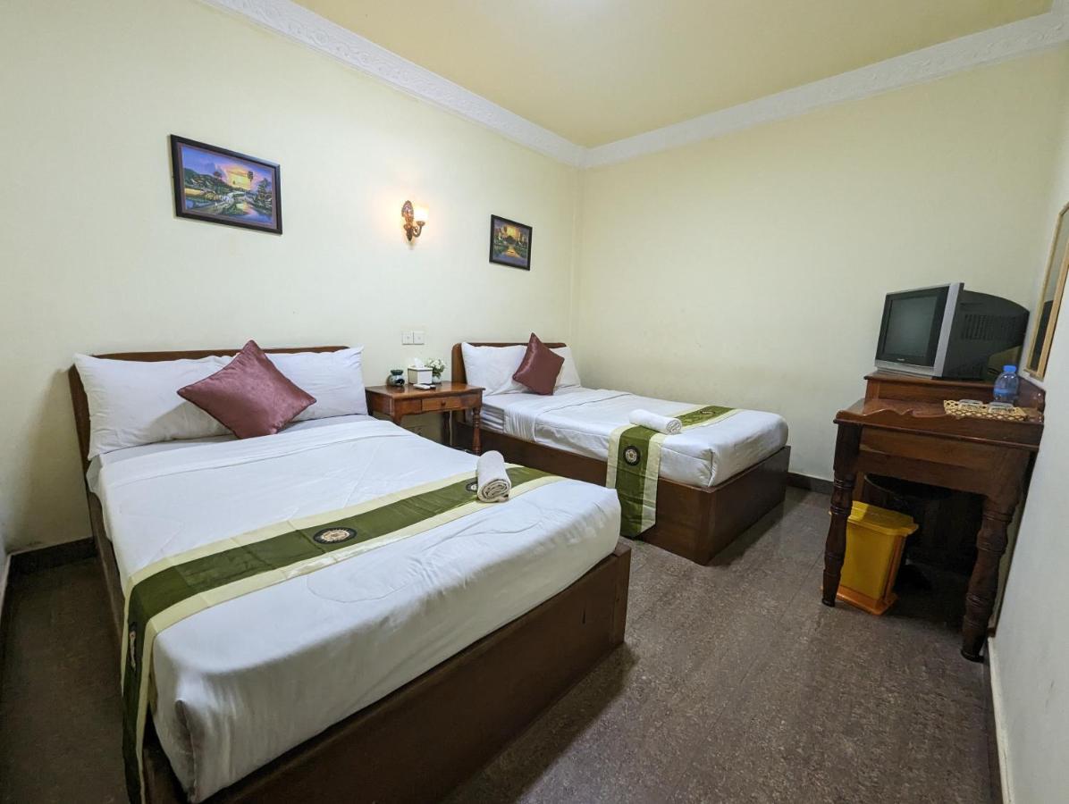 Reach Kunthea Guesthouse Siem Reap Exterior photo