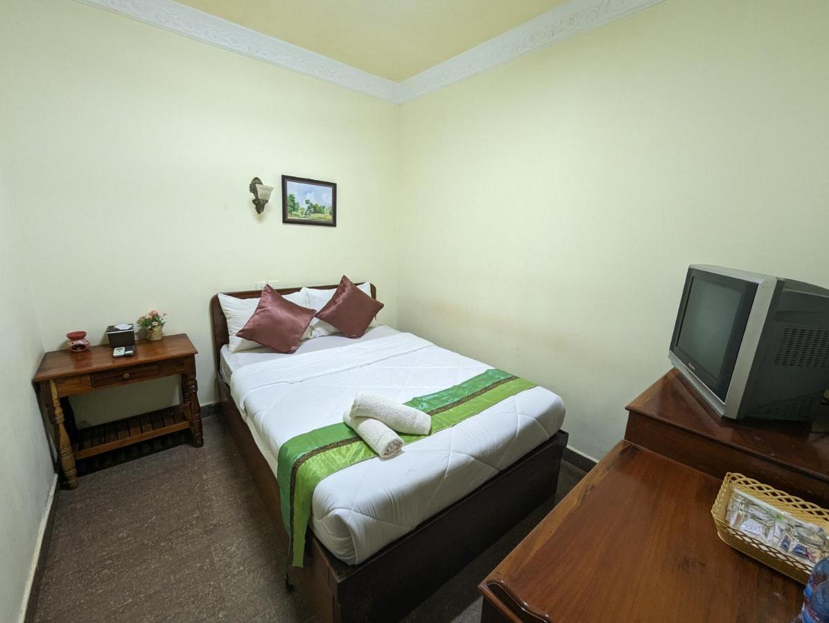 Reach Kunthea Guesthouse Siem Reap Exterior photo