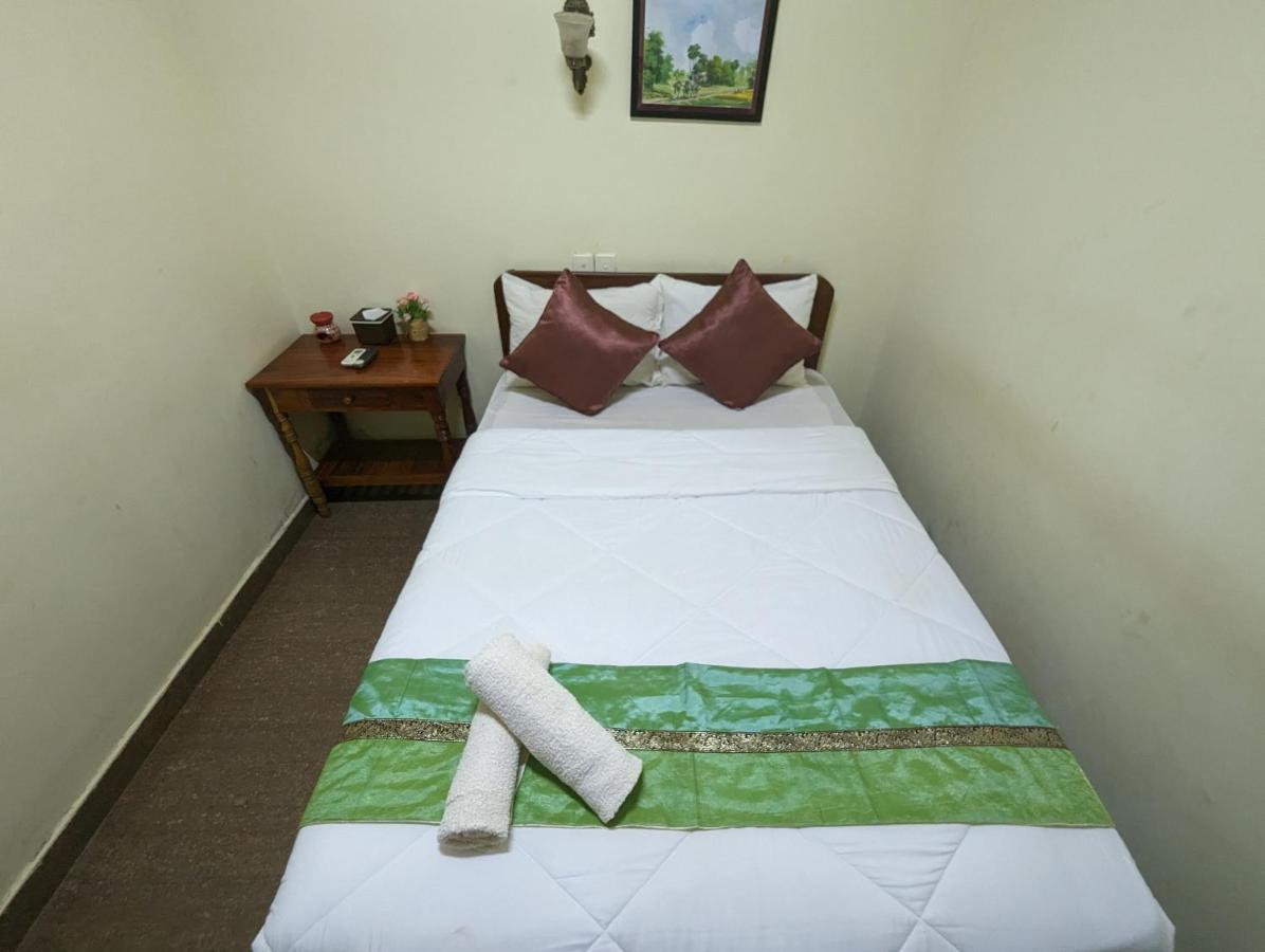 Reach Kunthea Guesthouse Siem Reap Exterior photo