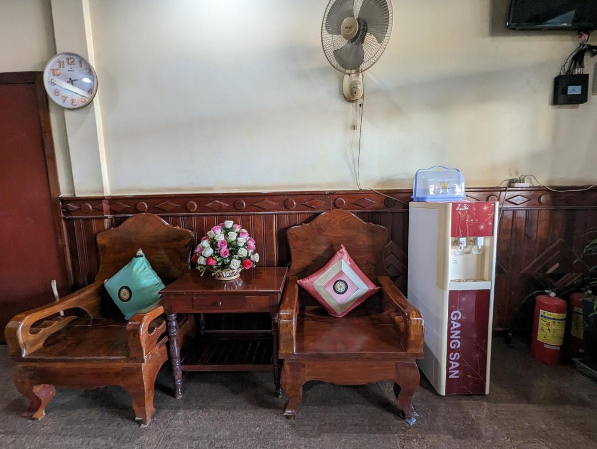 Reach Kunthea Guesthouse Siem Reap Exterior photo
